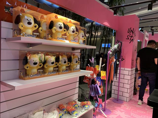 Cute BT21 pop up store 😍! 