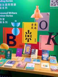 📚一年一度嘅書展又到啦！📚📖 今年嘅主題喺「歷史文化.城市書寫」📝 並以「從香港閱讀世界:憶.寫香港故事」點題 除了書展外仲可以欣賞好多懷舊嘅香港故事。 一於帶埋契女嚟感受吓書卷味🥰 等佢自