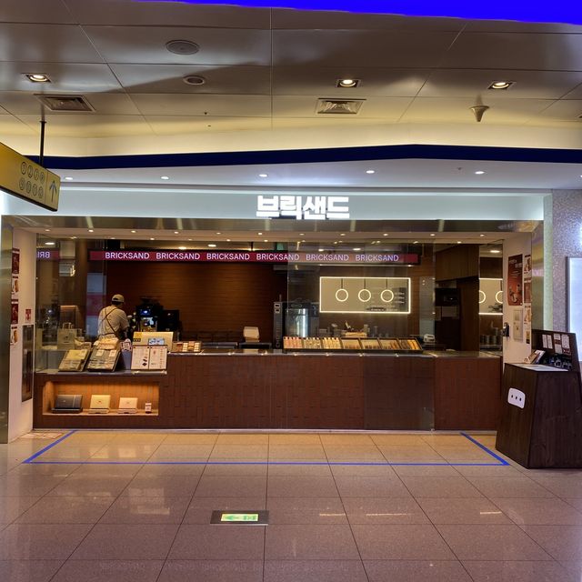 강남역 카페 브릭샌드 휘낭시에 맛집
