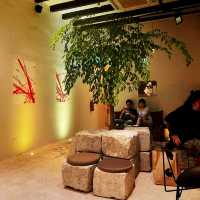 Cafe serving fusion Korean dishes