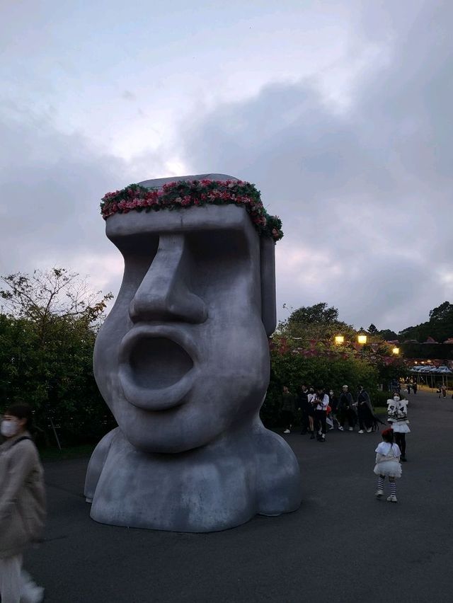 六福村-墓碑鎮