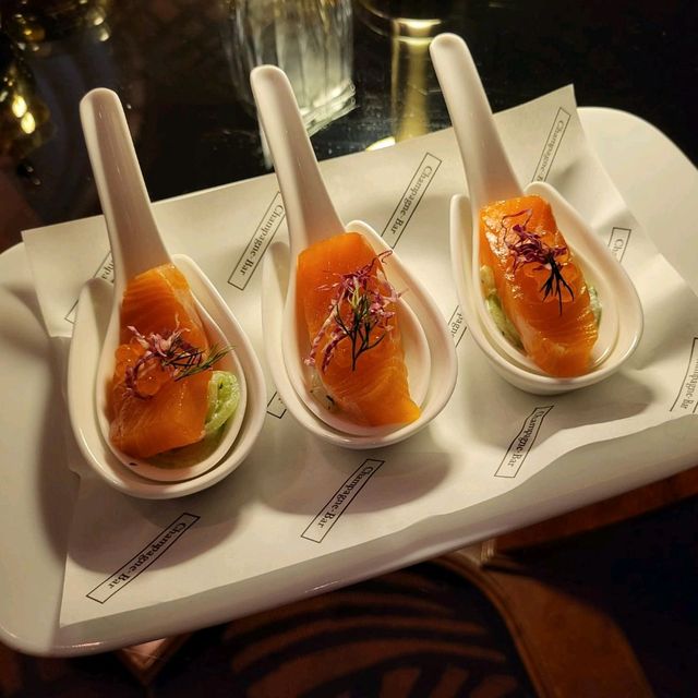 君悅酒店內的隱藏酒吧
