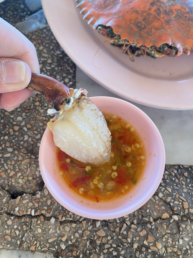 🌊ร้านเจ๊น้องอ่าวยาง อ.แหลมสิงห์ จ.จันทบุรี 🌴🍉💕