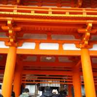京都上賀茂神社で初詣で。