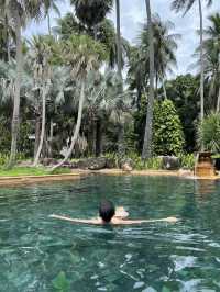 รีสอร์ทสุดหรู ริมหาดไม้ขาว ภูเก็ต 