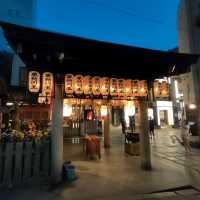 【大阪 法善寺横丁】いちばん美しい黄昏時の法善寺さん✨