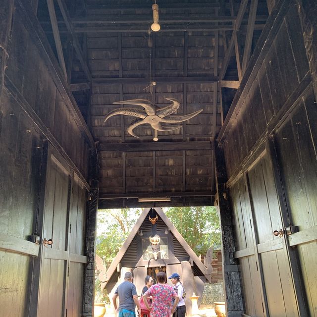 พิพิธภัณฑ์บ้านดำ เชียงราย