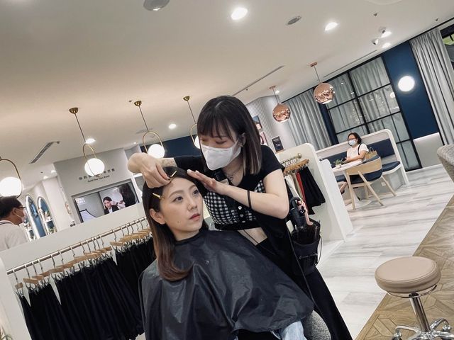 臺中探店 照像館 Holo+FACE 台中店 - 韓式證件照/大頭照/求職照/形象照/空服應試照