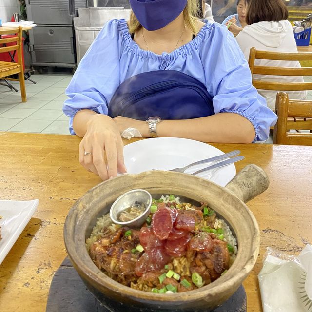 HEUN KEE Claypot Chicken Rice