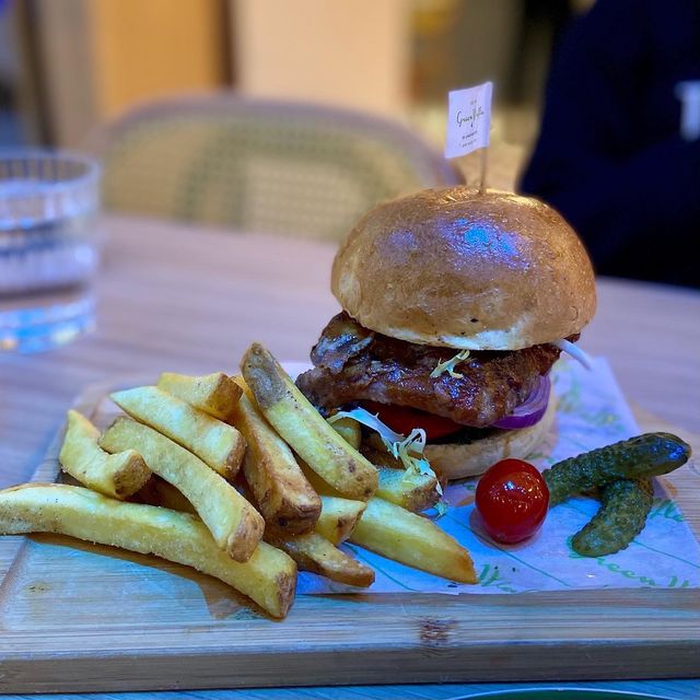 中環驚喜西餐 食完好似翻咗英國🇬🇧