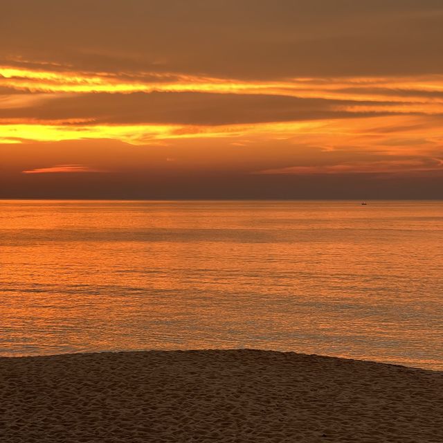 หาดไม้ขาว
