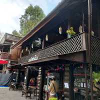 หมู่บ้านกลางป่าแม่กำปอง