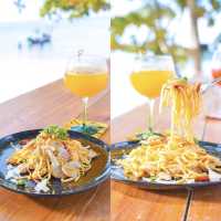 Hugo Hub Phuket เป็นร้าน สไตล์ funky bali style 