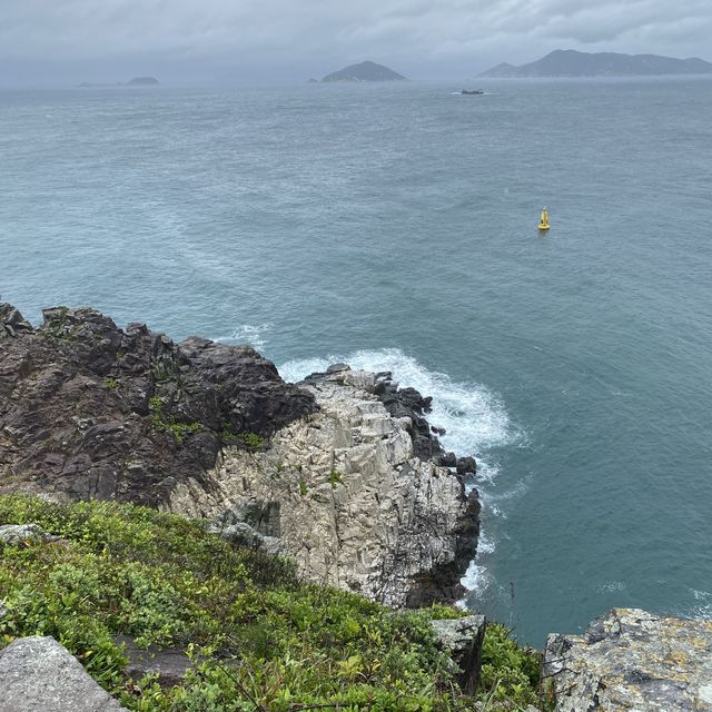 東龍島上別有崖洞