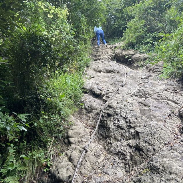 【伊予ヶ岳】ロープを使う登山