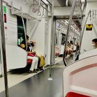 เดินทางเร็วขึ้นด้วยรถไฟฟ้าสายสีแดง | กรุงเทพ