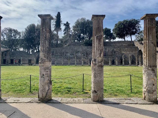 Take a trip to Pompei 🇮🇹