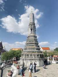 ทำบุญ ไหว้พระ | วัดอรุณราชวราราม | กรุงเทพมหานคร