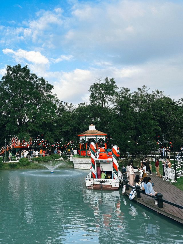 พาเที่ยว Chocolate Ville พร้อมกับตีมวันคริสต์มาส 🏰