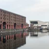 風光如畫的 Royal Albert Dock Liverpool 