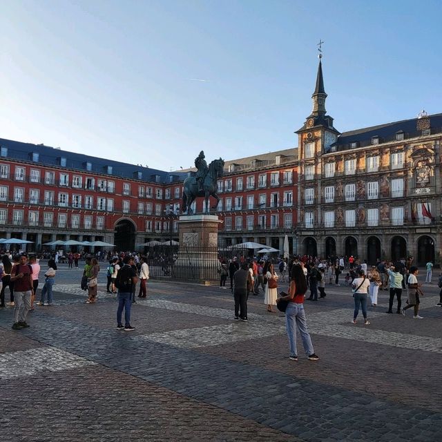 Madrid Square 