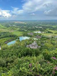 One of the best temples in Hainan💚