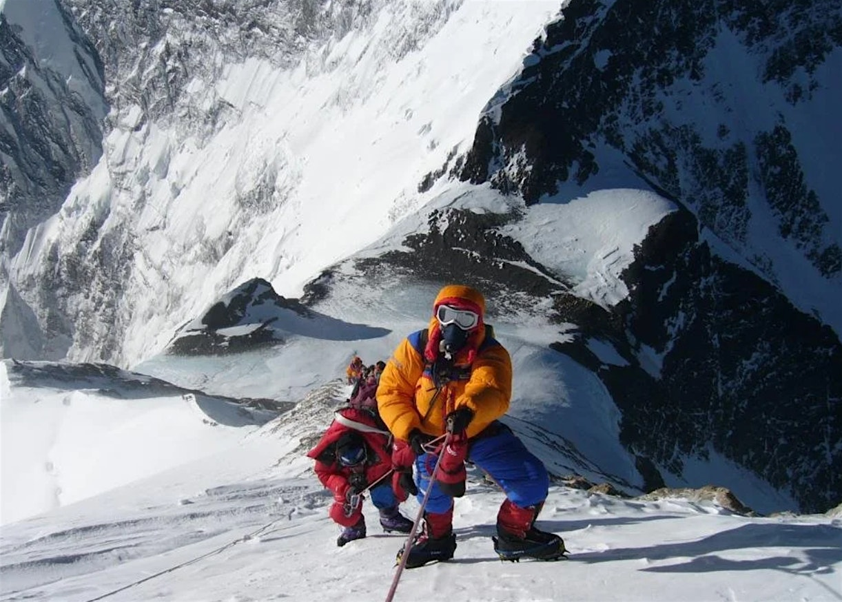Dying to Climb - An Everest Mountaineer's story with Dr Shaunna Burke | BLACK HORSE HOTEL • Otley