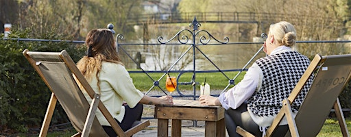 Live on the Lawn with One Eyed Man | The Great House at Sonning