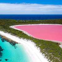 LAKE HILLIER, AUSTRALIA