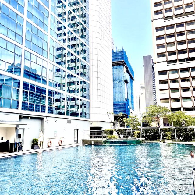 Great pool at Orchard Hotel