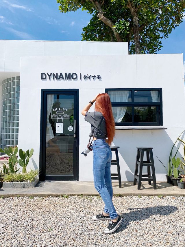 คาเฟ่ริมทาง ร้าน Dynamo.coffeebar ☕️