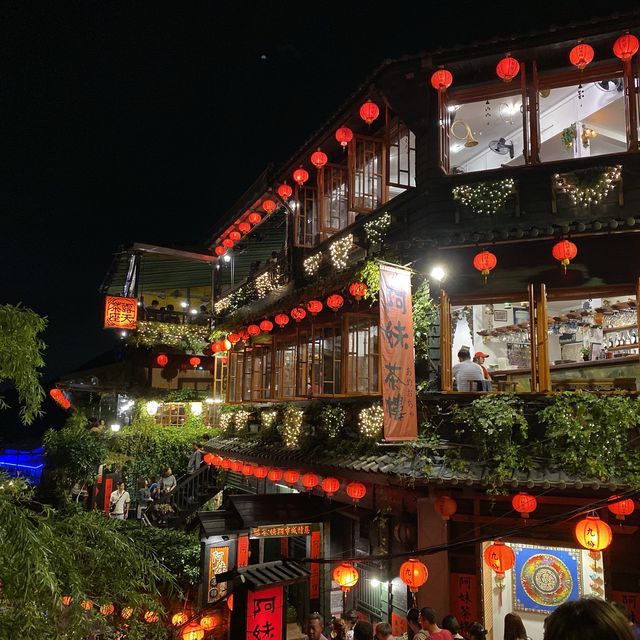 台湾旅行の定番 千と千尋の舞台と言われる九份は何度行っても楽しい場所