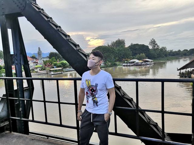 สะพานข้ามแม่น้ำแคว
