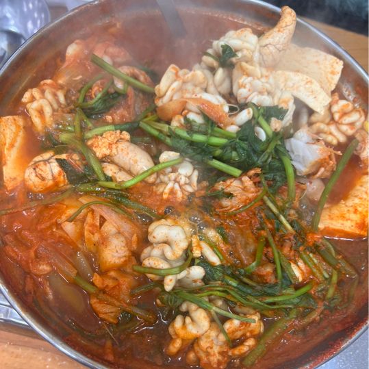 韓国/ソウル【広蔵市場】鱈と白子がたっぷり！テグメウンタン🐟❤️‍🔥