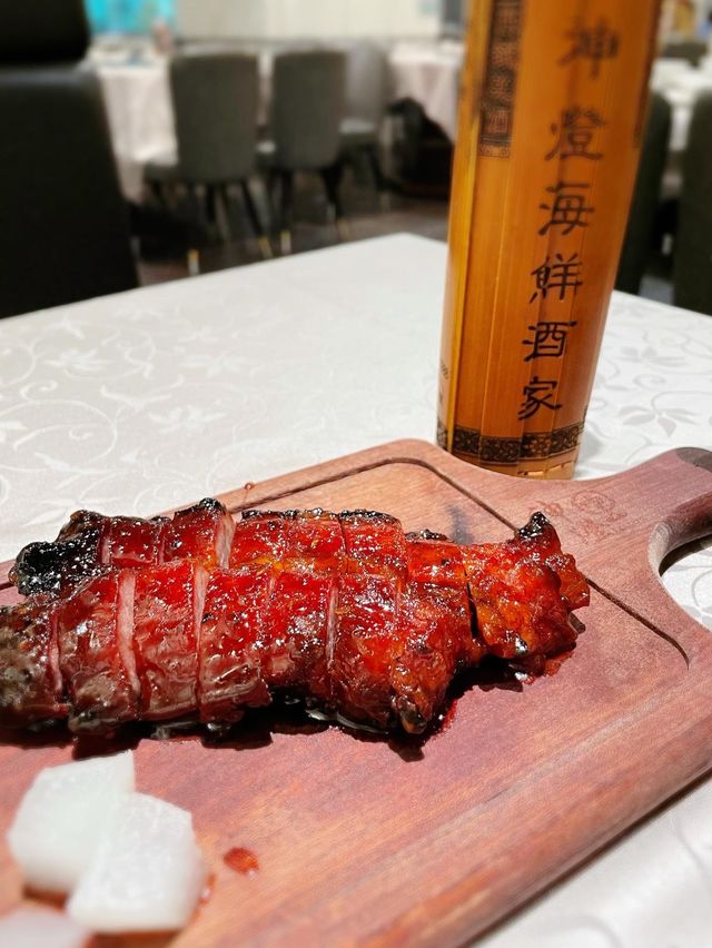隱世「牛魔王叉燒+黑松露玻璃燒鵝」