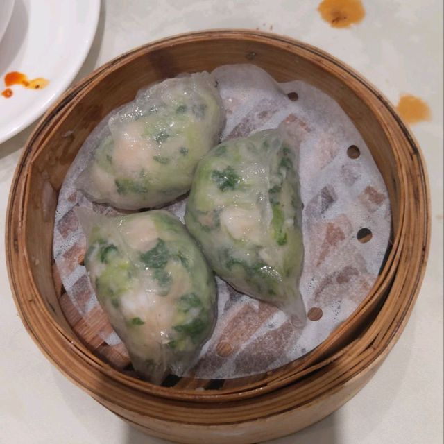 早起喝懷舊早茶 , 品味香港傳統美食！
