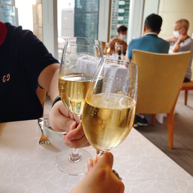 ✨Conrad Champagne Brunch On the Eight✨