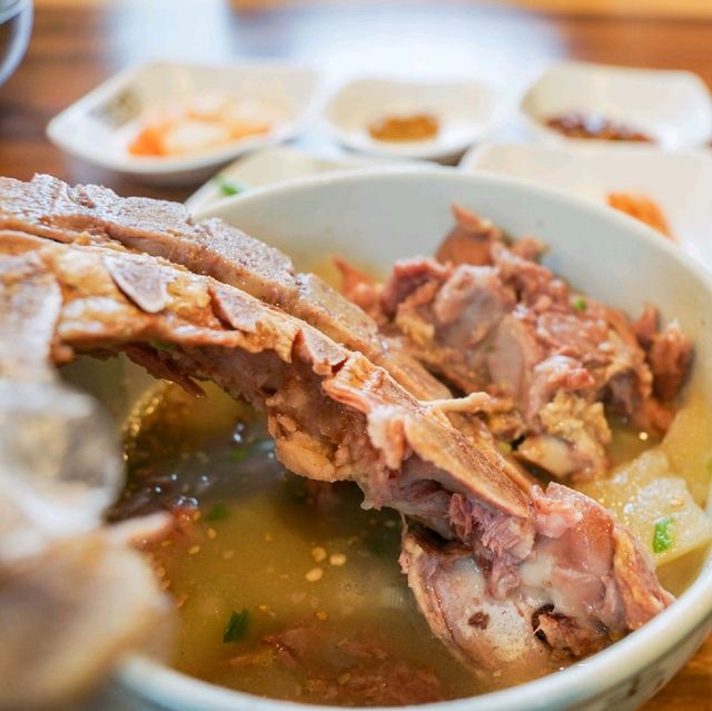 줄서서 먹는 맛집, 제주 향토음식점 '넉둥베기'