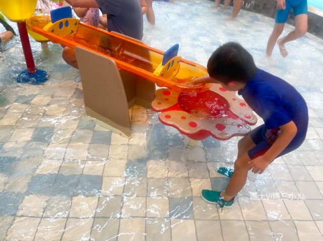 《水上樂園值得帶幼童去玩嗎？上》