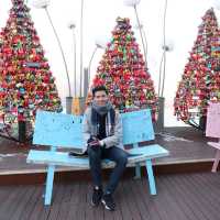 จุดคล้องกุญแจรัก​ที่​ N  Seoul  Tower