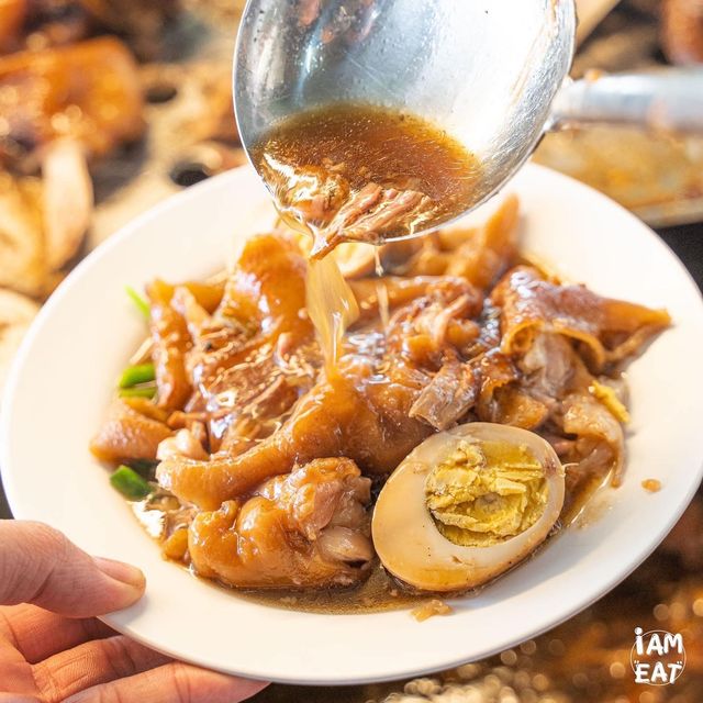 ร้านข้าวขาหมูเจ้าเด็ดเจ้าดังย่านนวมินทร์