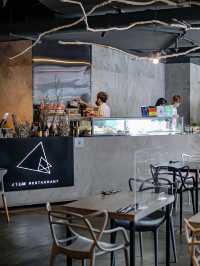 藝術融入菜式中，餐廳成為打卡風