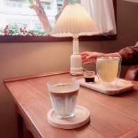 คาเฟ่สไตล์บ้านจีนโบราณ : Lin Cafe 