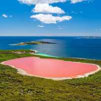 LAKE HILLIER, AUSTRALIA