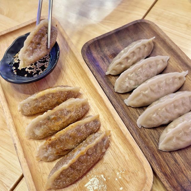 出色韓式餃子🥟、血腸湯🥣