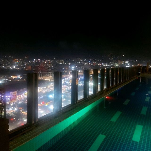  Poolside Bar Kita, Bai! 