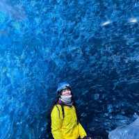 Hang Động Băng xứ Iceland