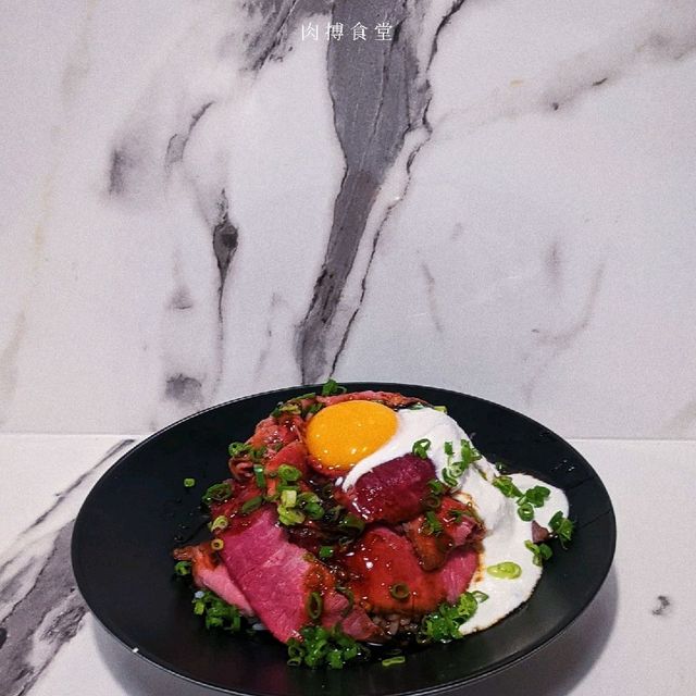 賣相吸睛盛丼 🍚