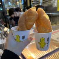 빵순이가 인정한 광장시장 찹쌀 꽈배기 🤍