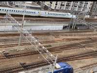 博多駅発着の電車が丸見え。トレインビューホテル。